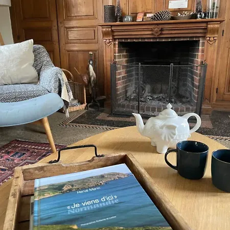 Le Domaine Des Courts Champs Vila