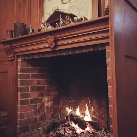 Le Domaine Des Courts Champs Vila *