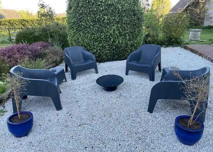 Le Domaine Des Courts Champs